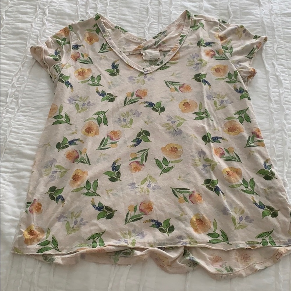 Anthropologie flower tee